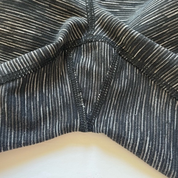 Lucy Powermax Capri Leggings Size Small - Picture 3 of 9